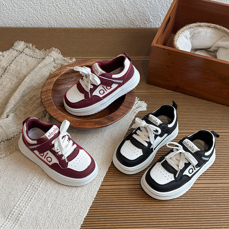 Lagana dječja tenisica s Velcro zatvaračem, unisex, proljeće 2026