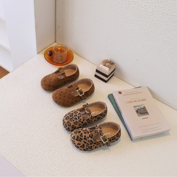 Dječje cipele s leopard uzorkom i točkicama, perforirani dizajn, meka đon, Velcro zatvarač, Birkenstock stil casual obuća