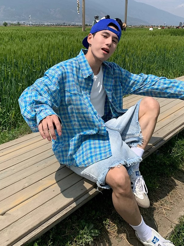 Plava karijasta košulja s dugim rukavima, slobodan kroj, unisex, jesenski casual stil