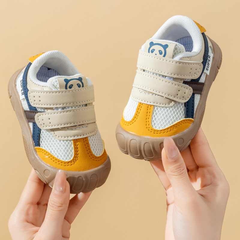 Cipele za prve korake za bebe i malu djecu, mrežasti gornji dio, umjetna koža, mekani đon, Velcro kopča, unutarnja upotreba, uzrast 12–36 mjeseci, proljeće 2026