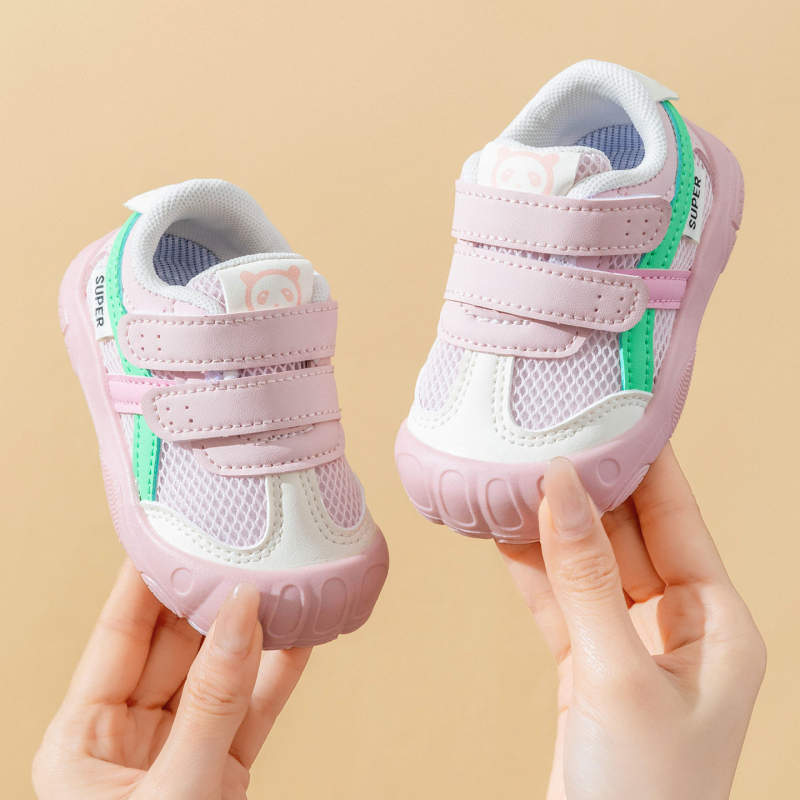 Cipele za prve korake za bebe i malu djecu, mrežasti gornji dio, umjetna koža, mekani đon, Velcro kopča, unutarnja upotreba, uzrast 12–36 mjeseci, proljeće 2026