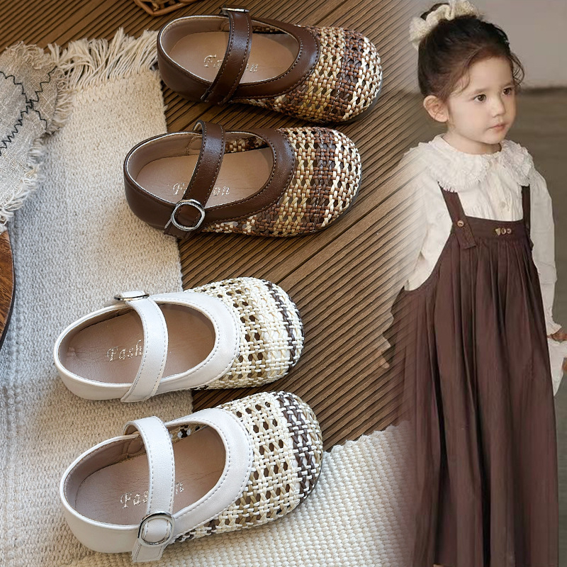 2026 proljeće retro dječje kožne cipele s pletenim izrezima, princes stil, Velcro zatvarač, mekana potplata