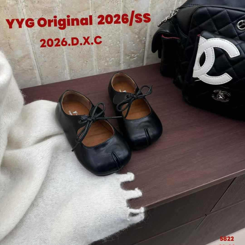 Cipele za djevojčice, proljeće 2026 – retro korejski stil, lažni podijeljeni prst, niski vrh, mekana potplata, jednofarbne cipele za princeze