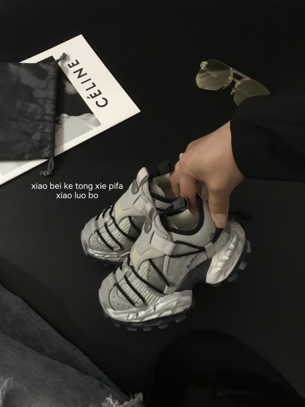 Детски маратонки в стил татко (dad shoes) с дистрес ефект, памучна подплата, есен-зима 2024