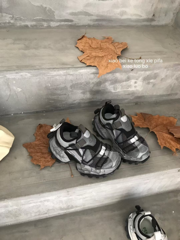 Детски маратонки в стил татко (dad shoes) с дистрес ефект, памучна подплата, есен-зима 2024