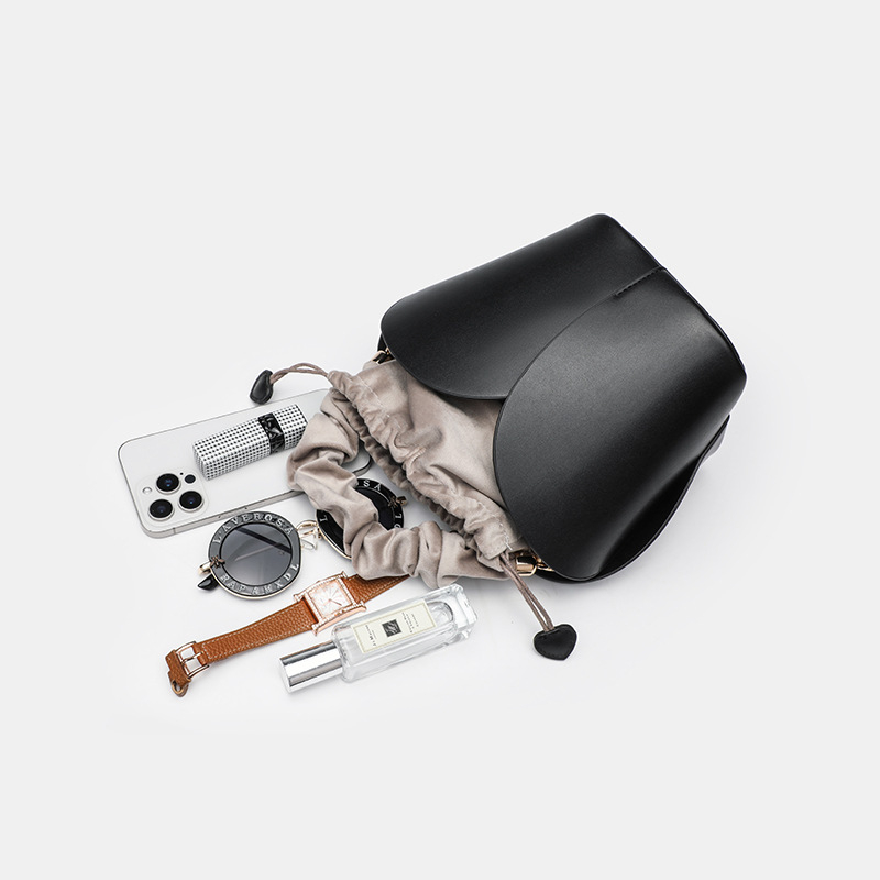 Ženska PU torbica u obliku kante s laticama i plisiranim dizajnom, crossbody za svakodnevnu uporabu