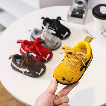 2026 Djecu tenisice s tankom potplatom, retro mat završna obrada, unisex