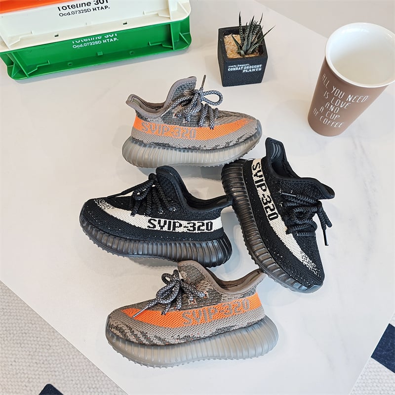 2391 Dječje tenisice 2025 proljeće-ljeto, Yeezy-inspirirane, prozračne i lagane kokos tenisice za dječake i djevojčice, tenisice za trčanje