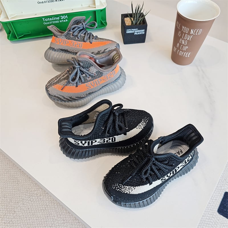 2391 Dječje tenisice 2025 proljeće-ljeto, Yeezy-inspirirane, prozračne i lagane kokos tenisice za dječake i djevojčice, tenisice za trčanje