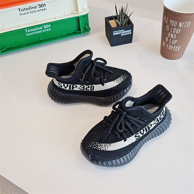 2391 Dječje tenisice 2025 proljeće-ljeto, Yeezy-inspirirane, prozračne i lagane kokos tenisice za dječake i djevojčice, tenisice za trčanje