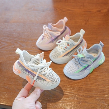 Unisex detské topánky jar–jeseň, dýchajúci vrchný diel z PU, mäkká podrážka, šnúrky vpredu, pruhovaný vzor