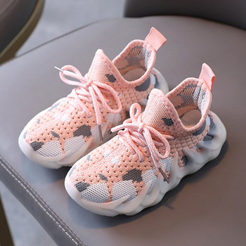 Detské športové topánky s priedušnou sieťovinou na jar a leto, štýl Coconut, ľahké, model 2021, značka Yilange