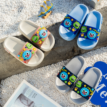 Nove dječje sandale s karikatura motivom, unisex, debelim potplatom, udobne za kuću i van.