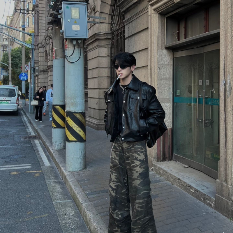 Мъжко PU кожено яке, къс модел, мотоциклетен стил, корейски дизайн, модерен и универсален с множество джобове