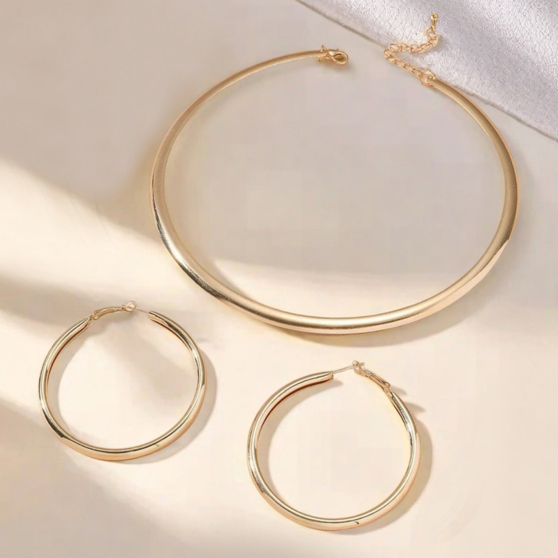 Ženski set metalnih nakita: minimalistički boemski stil, okrugla ogrlica i naušnice