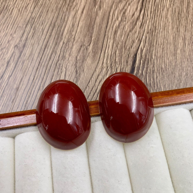 Set nakita u francuskom stilu, minimalistički, crvena boja, vintage geometrijski ton Merlot — naušnice, prsten i narukvica