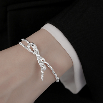 Srebrna mašna choker ogrlica s lancem ključne kosti, profinjen dizajn