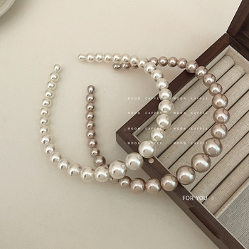 Traka za kosu s perlama Chanel stila, za žene, retro elegantan dizajn s podignutom krunom