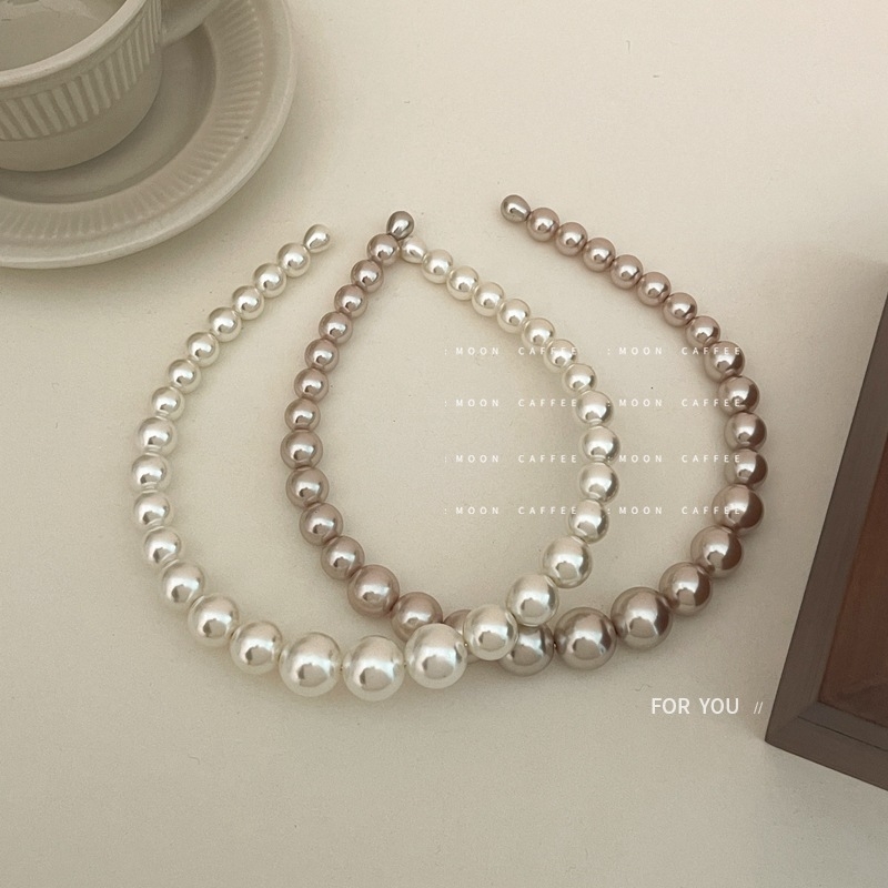 Traka za kosu s perlama Chanel stila, za žene, retro elegantan dizajn s podignutom krunom