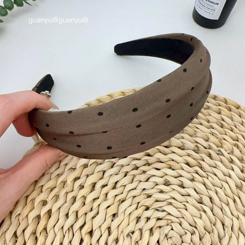 Nova satenska traka za kosu s točkastim uzorkom i reljefnom teksturom, ženski dodaci za kosu – minimalistički, lagani luksuz, široki dizajn