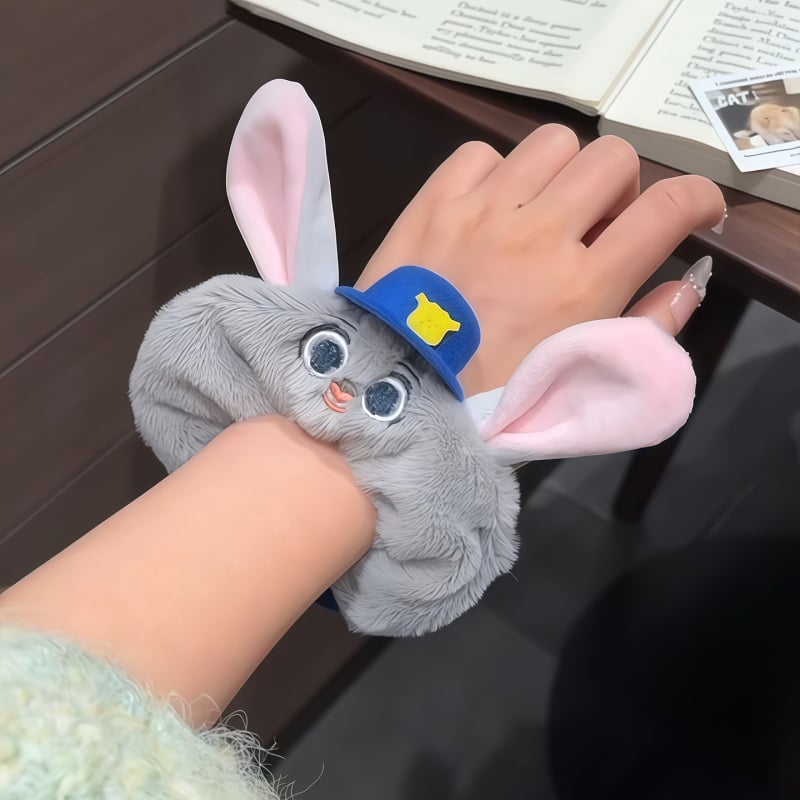 Plišani dodaci za kosu iz serije Policijska zečica Judy: gumice za kosu, kopče za kosu, karikatura kapa i gornji klip
