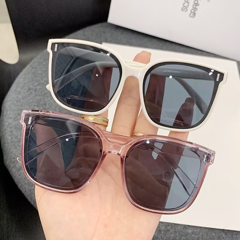 GM dječje sunčane naočale, šareni okvir, UV400 zaštita, veliki okvir, dizajn s vertikalnim zakovicama, unisex streetwear naočale