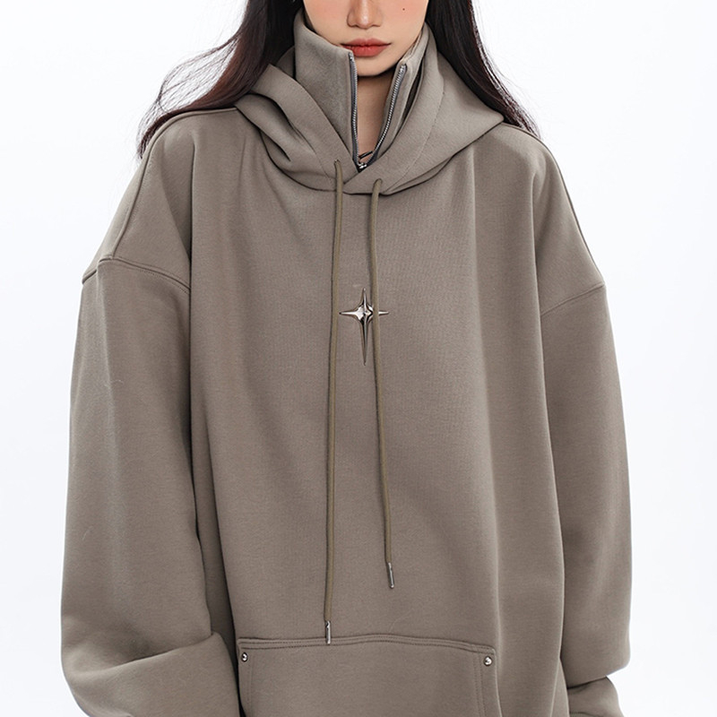 Ženski oversize hoodie s kapuljom i visokim ovratnikom, metalni detalji, mješavina pamuka i poliestera, ležerni kroj, jesen 2023