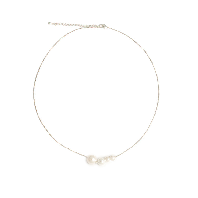 Ogrlica od bisera s bakrenim lancem, lagani luksuz, elegantan, podesiva duljina 31–40 cm, okrugli mother-of-pearl privjesak