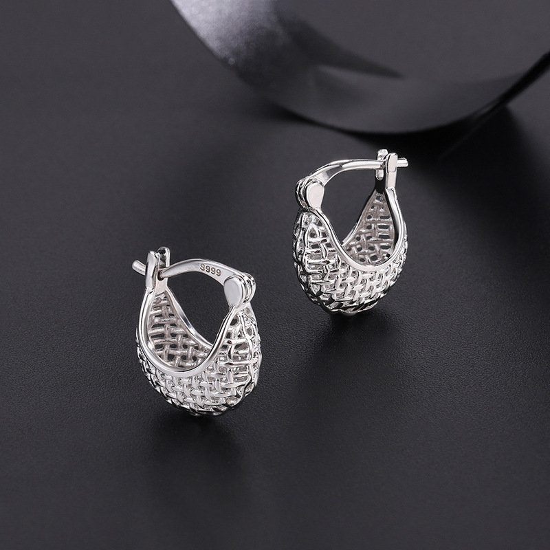 Difeng S999 sterling srebro – francuskog stila šuplje kugličaste naušnice za žene, retro elegancija s prepletenim uzorkom