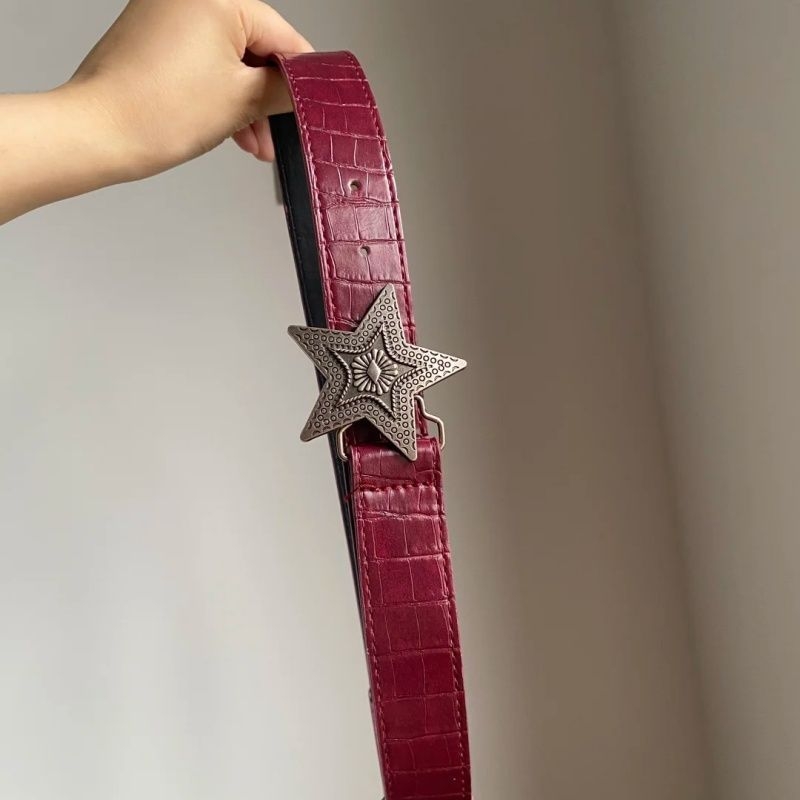 Ženski pojas u američkom retro stilu, dekorativni pojas za haljine i odijela, Instagram inspiriran stil, bordo boja, subkulturni stil.