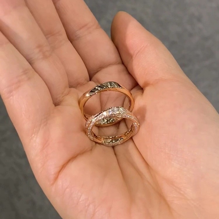 Mobius prsten s dijamantima za parove – unisex, luksuzan modni dodatak