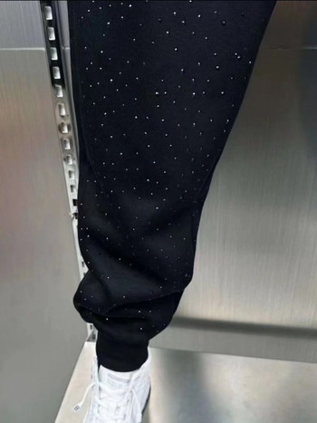 Muške jogger hlače s kristalima, motiv zvjezdano nebo, uski kroj, sportske ležerne hlače