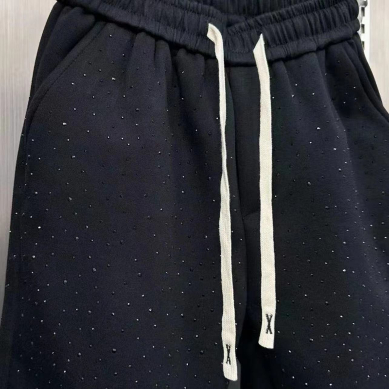 Muške jogger hlače s kristalima, motiv zvjezdano nebo, uski kroj, sportske ležerne hlače