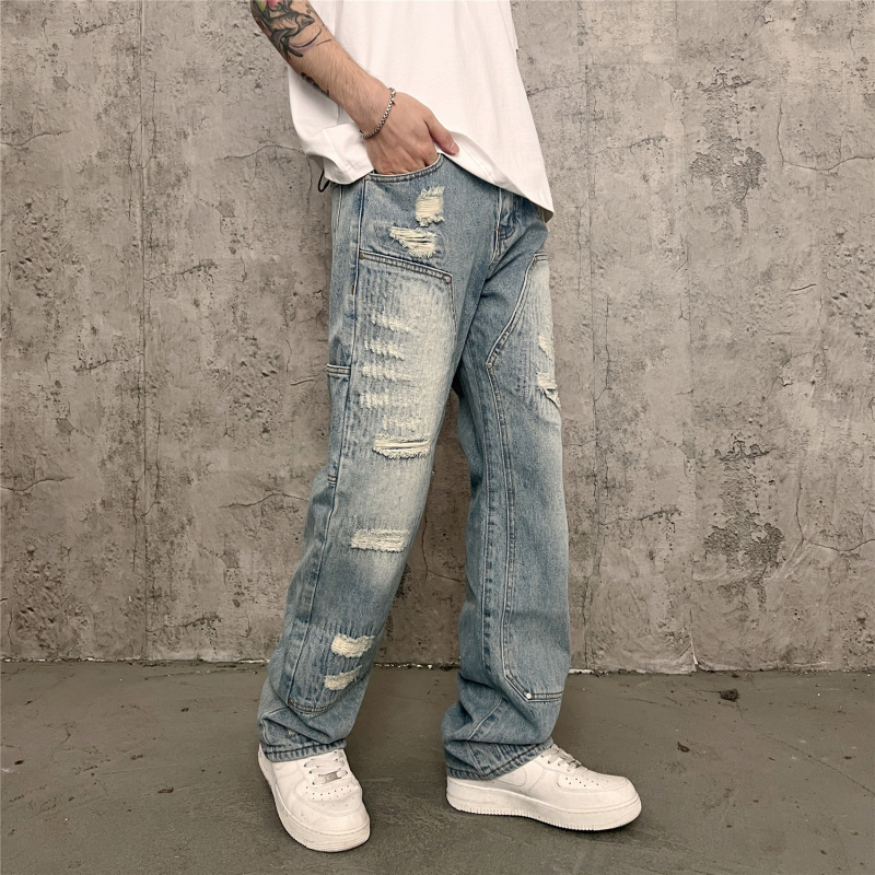 Muške traperice u streetwear stilu, vintage isprane, istrošene, ravni kroj