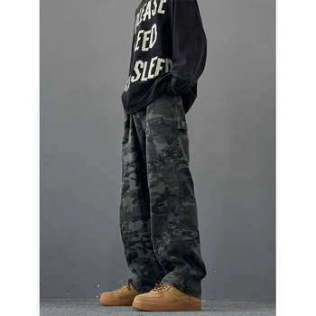 Férfiaknak szóló amerikai kamuflázs mintázatú farmer, retro streetwear stílus, egyenes szabás, mindennapi sportos nadrág tavaszra és őszre