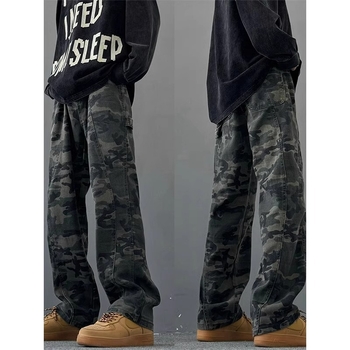 Férfiaknak szóló amerikai kamuflázs mintázatú farmer, retro streetwear stílus, egyenes szabás, mindennapi sportos nadrág tavaszra és őszre