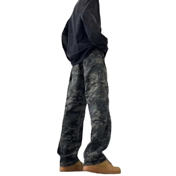 Férfiaknak szóló amerikai kamuflázs mintázatú farmer, retro streetwear stílus, egyenes szabás, mindennapi sportos nadrág tavaszra és őszre