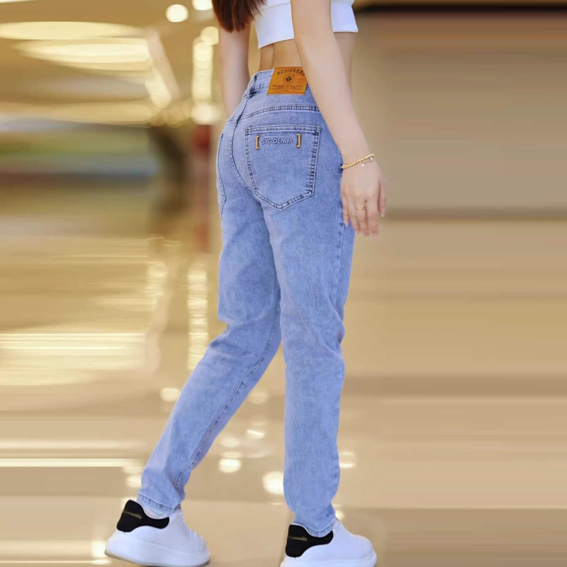 2025 új férfi világoskék farmernadrág, slim-fit, univerzális stílus, tavaszi cropped fazon