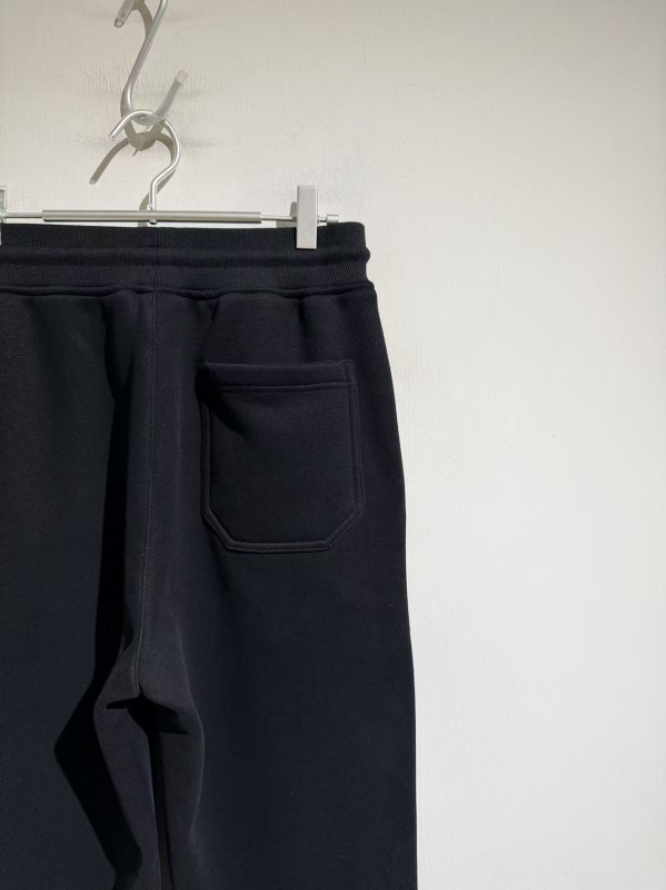2025 Зимни модни джогър пантс с дебел плат, Slim Fit, без нужда от гладене, за мъже, универсални с бродерия, комфортни спортни панталони