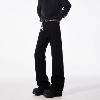 Muške bootcut hlače crne boje, s blagim izduženjem nogavica, američki stil slim straight