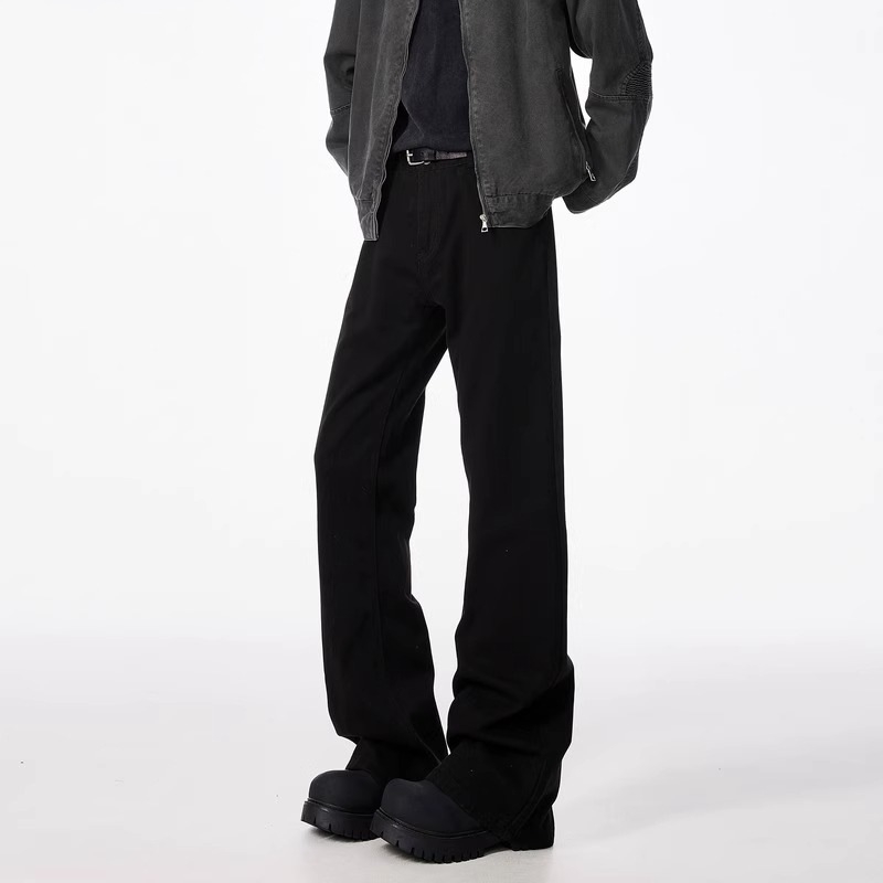 Muške bootcut hlače crne boje, s blagim izduženjem nogavica, američki stil slim straight