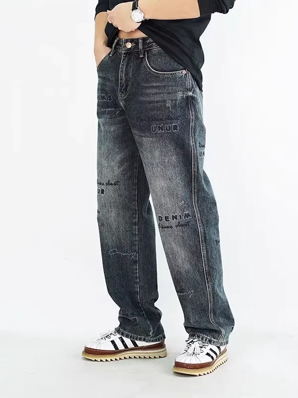 Traperice s patchworkom i lažnim poderotinama – američki retro distressed denim, ravni kroj