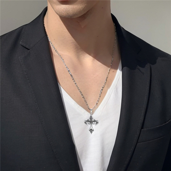 Nehrđajući čelik – lanac s plamenim križem u vintage lijevanom stilu – unisex privjesak