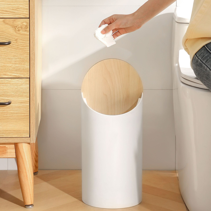 Koš za otpad za kućnu upotrebu s elegantnim izgledom, minimalistički s poklopcem na pritisk, krem boje, 9 L