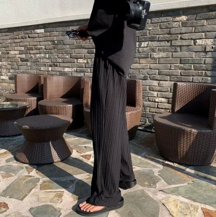 Muške hlače od ice-silk, plisirane, ljeto, korejskog stila, ravni kroj, široke nogavice, skraćena duljina, casual hlače za ljeto