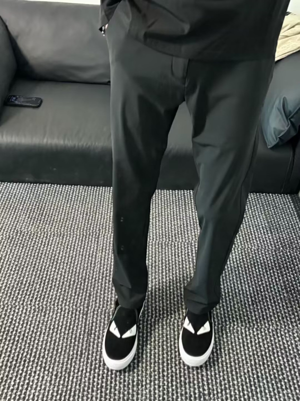 Ljetne vezene hlače, uski kroj, poslovno casual stil, elegantne svakodnevne hlače