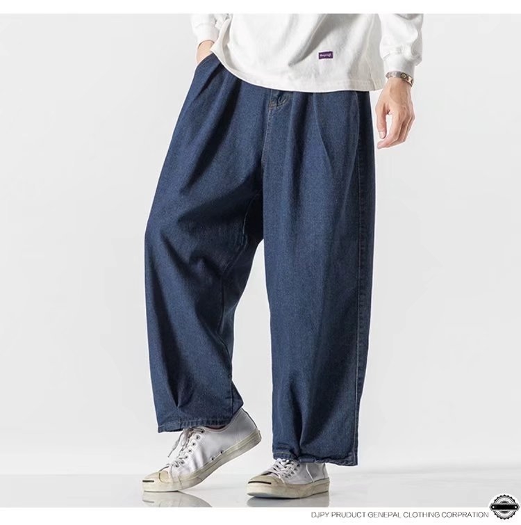 Tamno-plave crop hlače za muškarce, širok kroj, straight kroj, 3/4 duljine, proljeće-ljeto.