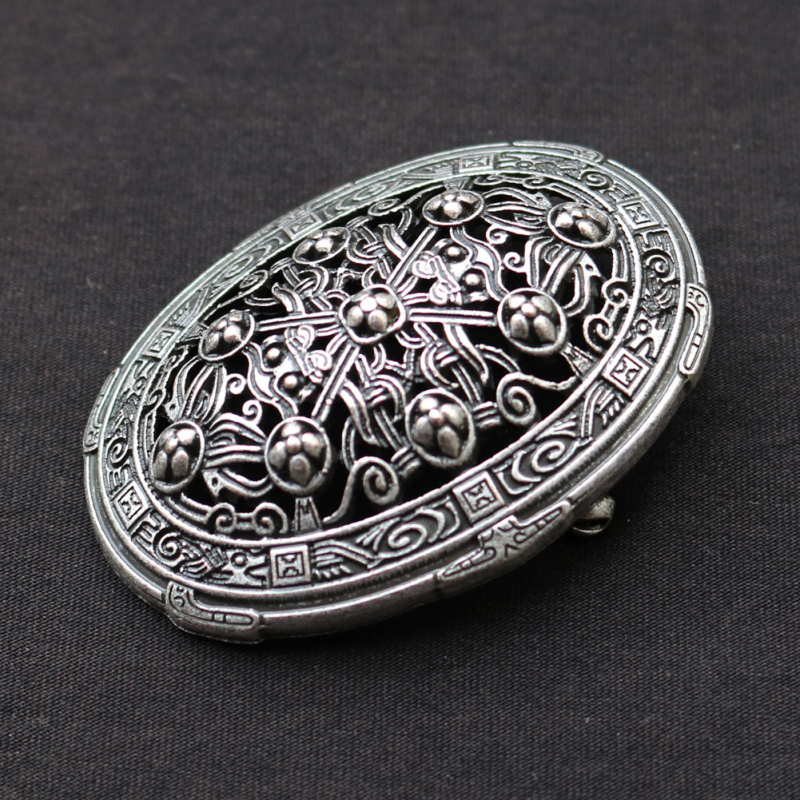 Severska Viking broš s kompasom - vintage metalni nakit