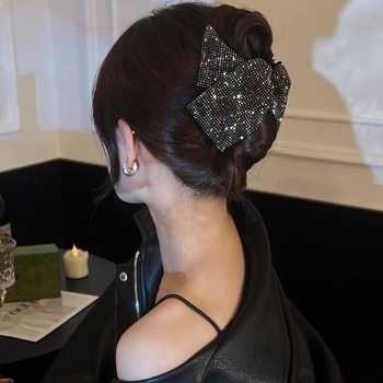 Korejskog stila trokutasta ukosnica za kosu s kristalima od akrila, elegantan dojam i svestran dodatak