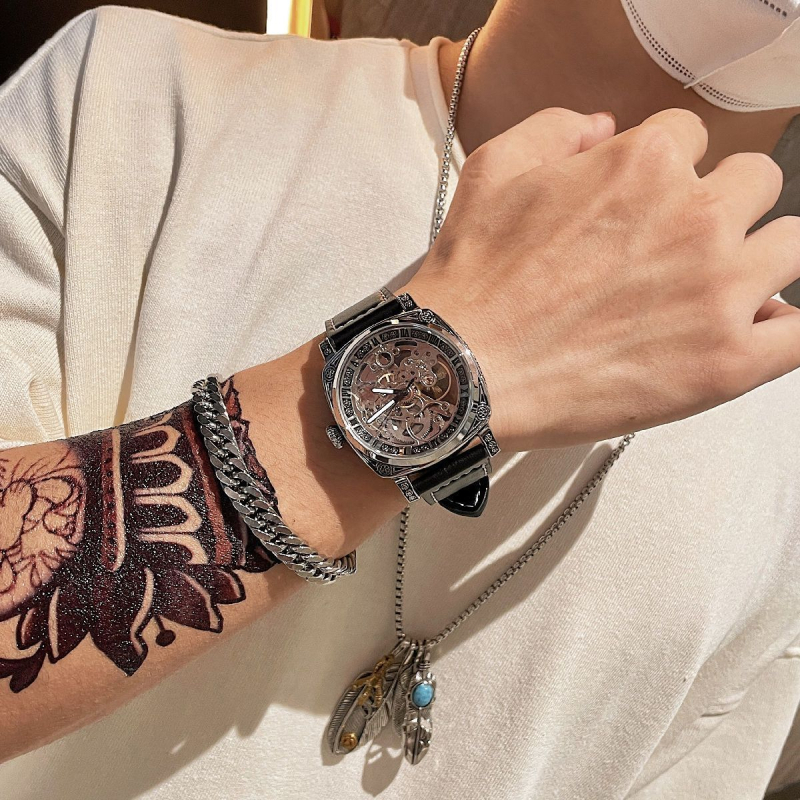 Pánske automatické skeleton hodinky s vyrezávaným kovovým púzdrom, luminiscenčný ciferník, 30 m vodotesnosť, bežné luxusné hodinky